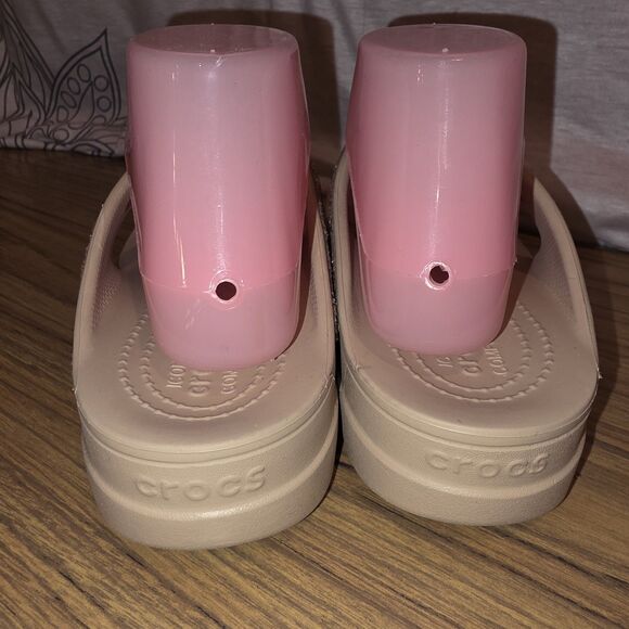 CROCS SLOANE NWOT Sz 8 Chai/Gold Glitter Flip Flop Platform Slide On Sandals - Picture 4 of 8